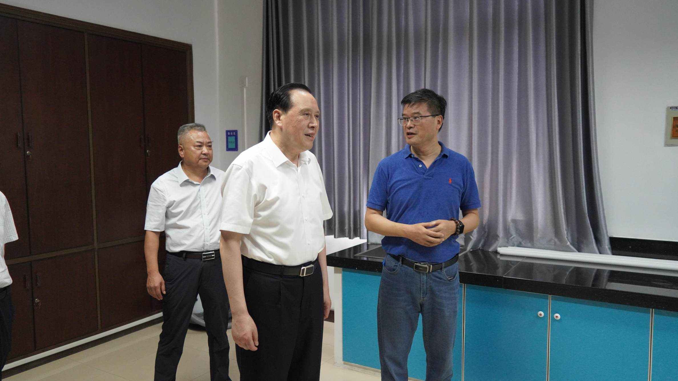 ���˴�ί���h�M��ӛ�������һ���W�R�...